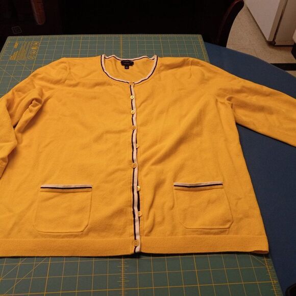 Talbots Women's XL Yellow Long Sleeve Button Down Sweater Granny Chic  - Picture 1 of 8